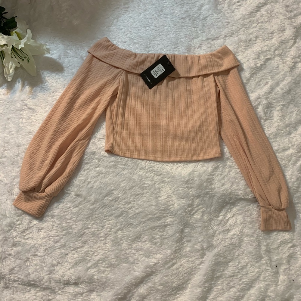 Fashion Nova peach long sleeve off shoulders crop top size M